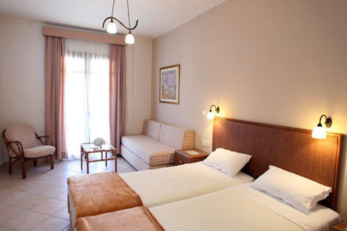 Aparthotel Paralio 3*