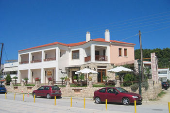Paralio Aparthotel Posidi