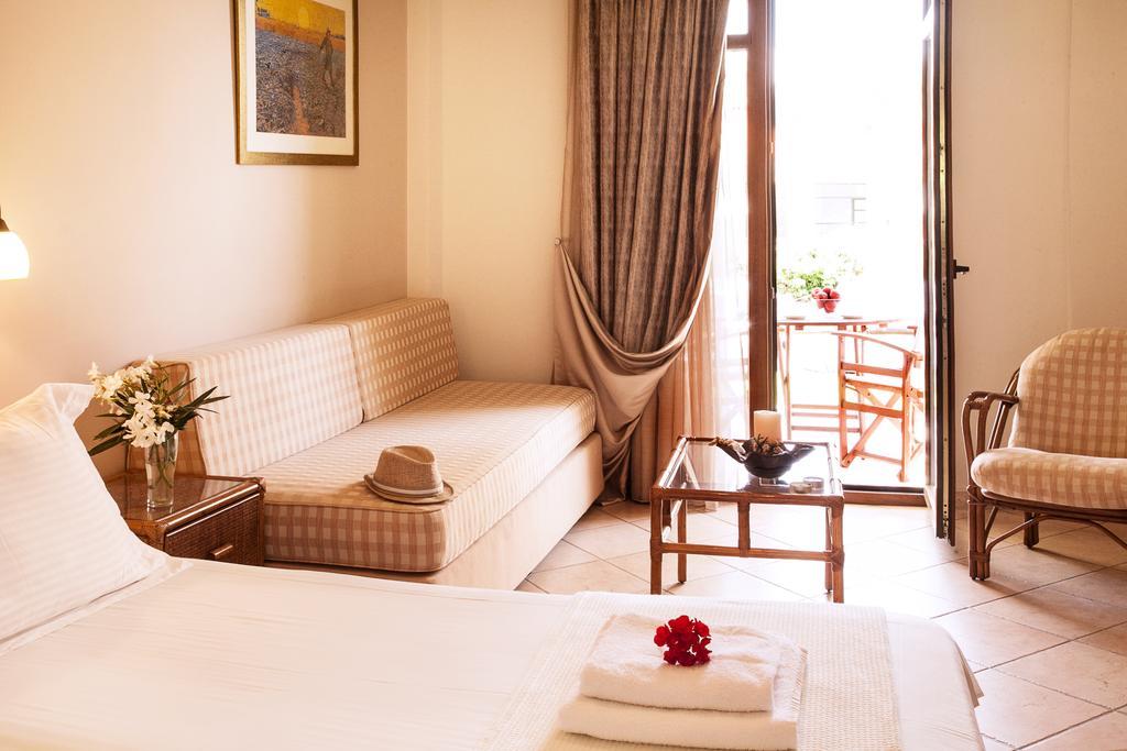 Hotel apartamentowy Paralio 3*